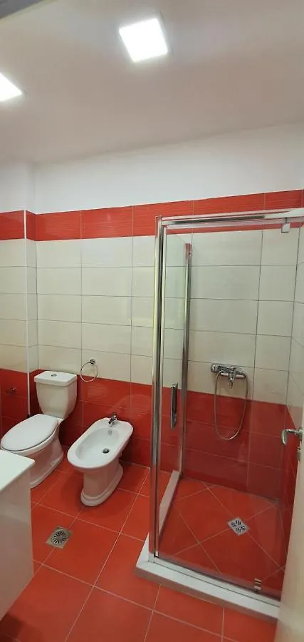 Vlorë Deluxe Apartment 0*,